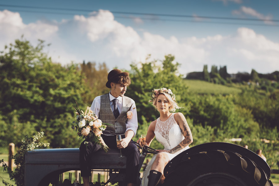 Alternative farm wedding ideas at Little Fant Farm with Tom Cullen Photography (25)