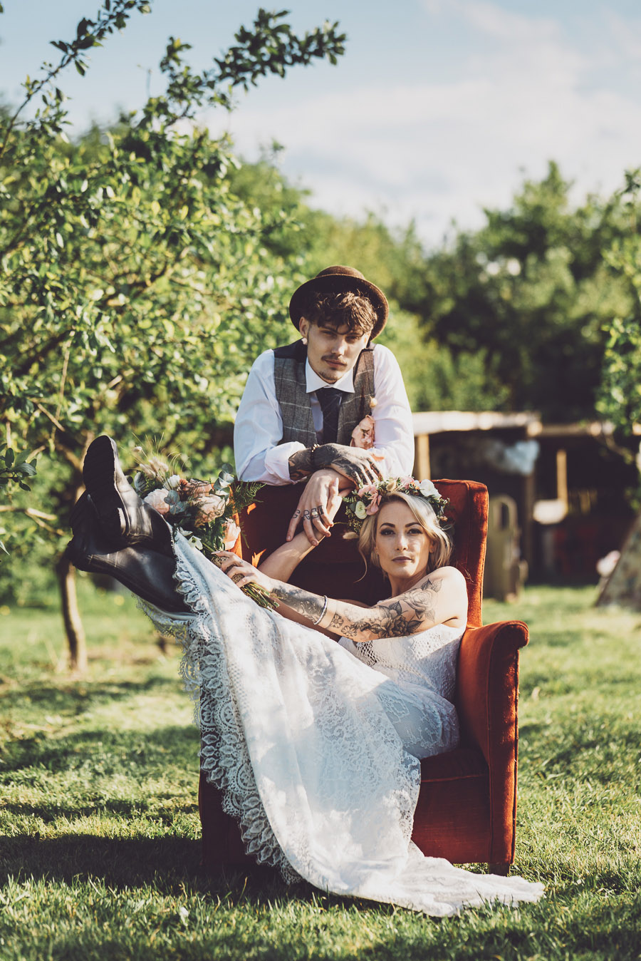 Alternative farm wedding ideas at Little Fant Farm with Tom Cullen Photography (31)