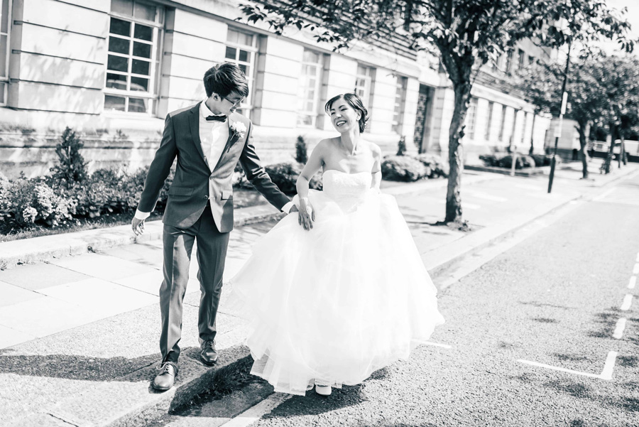 London wedding photography by experienced photographer Andy at Howling Basset (5)