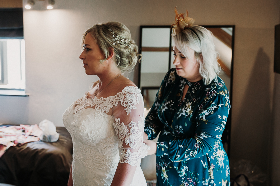Rustic Trevenna Barns wedding blog with Alexa Poppe Photography (9)