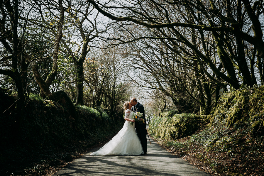 Rustic Trevenna Barns wedding blog with Alexa Poppe Photography (25)