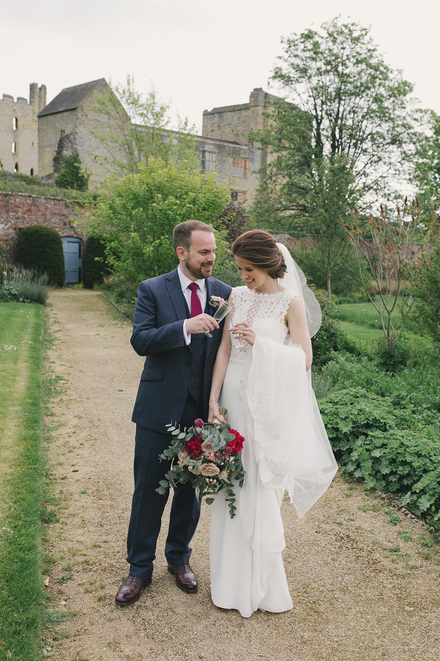 A beautiful quintessentially English wedding in Helmsley with images by Lissa Alexandra Photography (24)