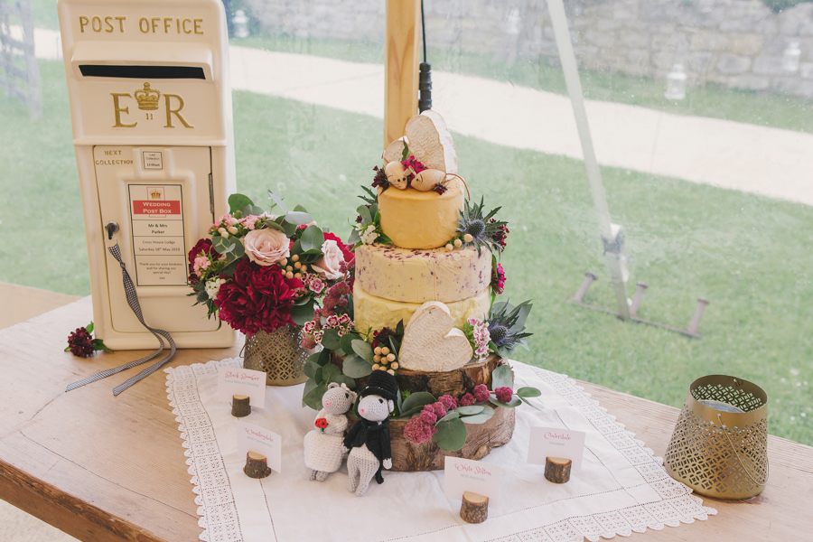 A beautiful quintessentially English wedding in Helmsley with images by Lissa Alexandra Photography (34)