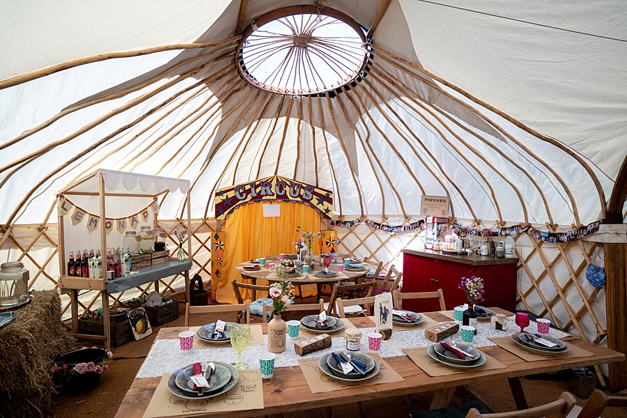 Matt and Rosanna's yurt wedding in Dorset with Linus Moran Photography (4)