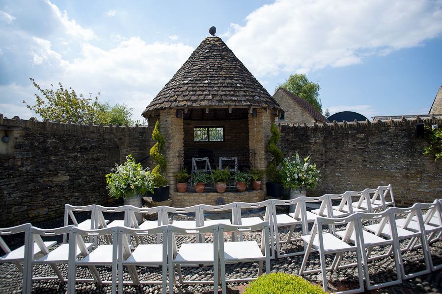 Tim and Leanne's beautiful Winkworth Farm wedding with Martin Dabek Photography (7)