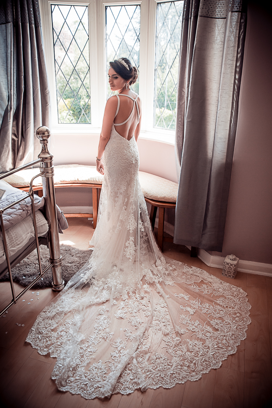 Real wedding at Chateau Impney classic glamorous style, Nicholas Rogers Photography (6)