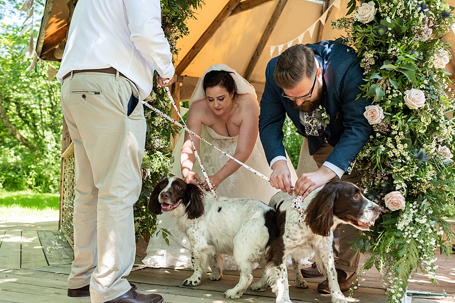 Fabulous fun wedding styling in Cornwall with Mike and Kelly, captured by Linus Moran Photography (32)