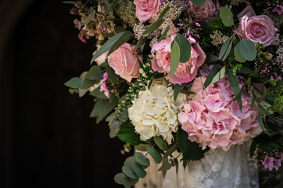Beautiful Athelhampton House wedding photography with Linus Moran on the English Wedding Blog (3)
