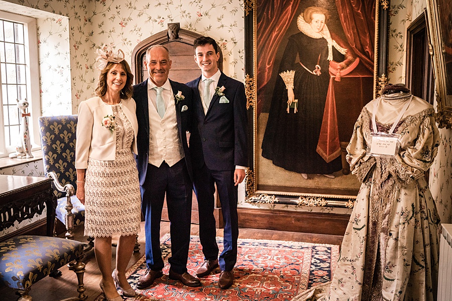Beautiful Athelhampton House wedding photography with Linus Moran on the English Wedding Blog (7)
