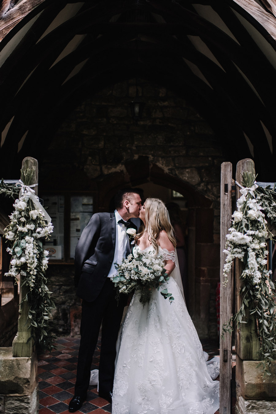 Whimsical wedding at Birtsmorton Court with beautiful photography by Oobaloos (8)