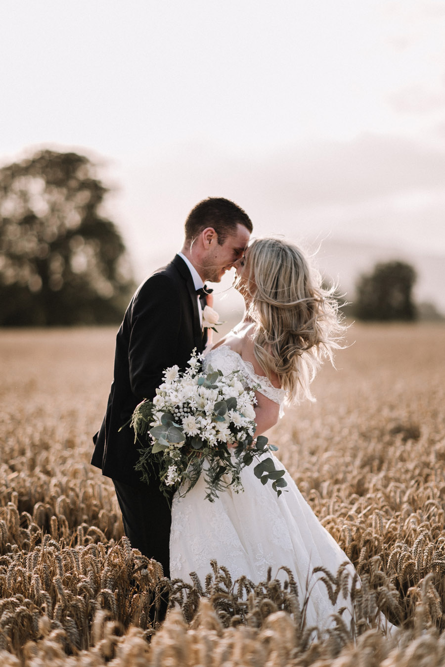 Whimsical wedding at Birtsmorton Court with beautiful photography by Oobaloos (39)