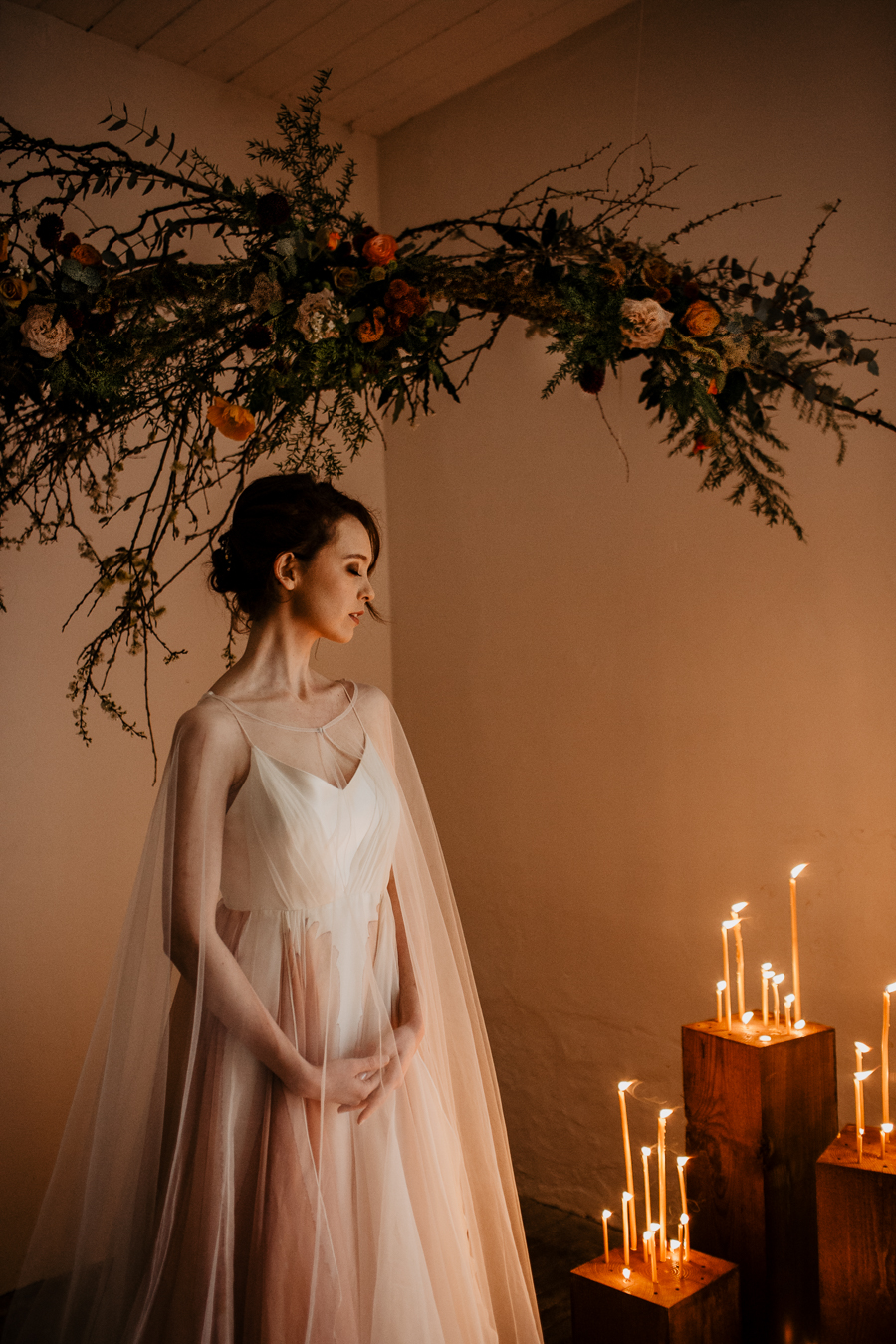 The Toast and Olivejoy Photography's breathtaking wedding styling blog from Bignor House (2)