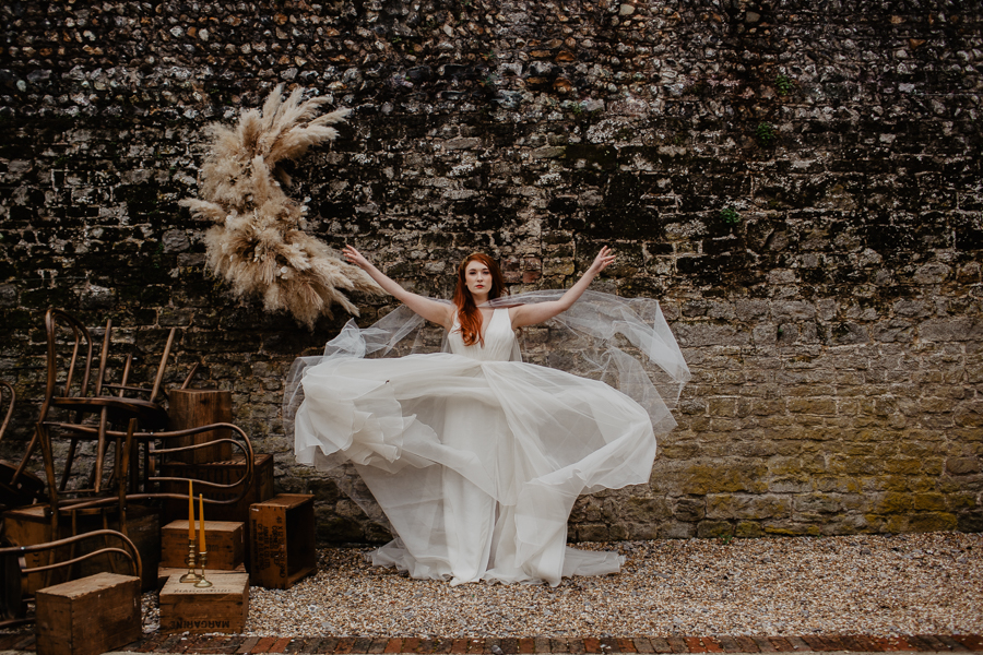 The Toast and Olivejoy Photography's breathtaking wedding styling blog from Bignor House (27)
