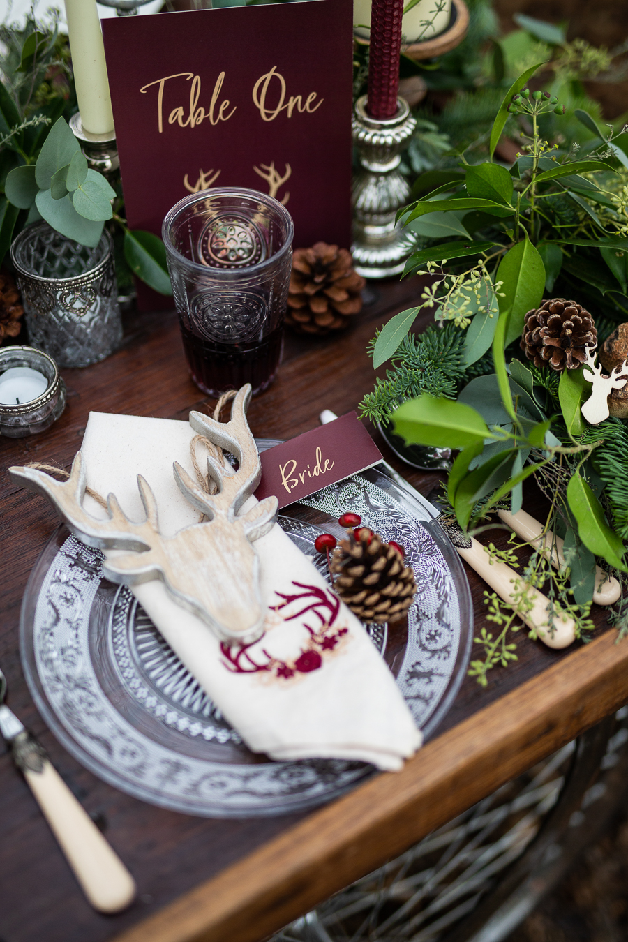 Winter woodland wedding styling ideas, image credit Photography by Chantel (4)