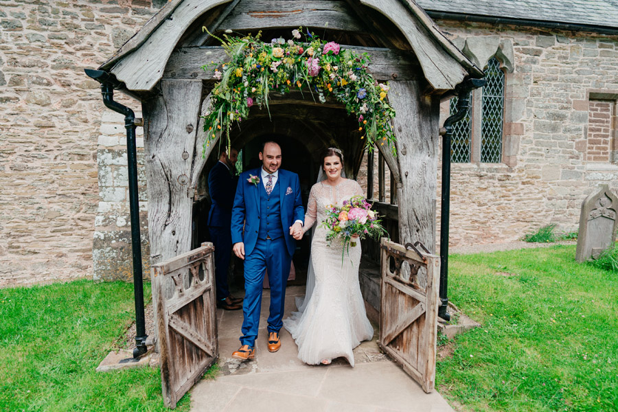 Fabulous florals for an amazing English wedding at Dewsall Court with Jarek Lepak Photography (19)