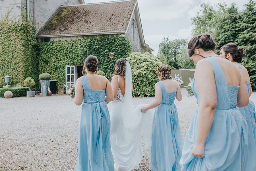 Alex and Ben's beautiful Lemore Manor wedding blog with Sophie Ann Photography (17)