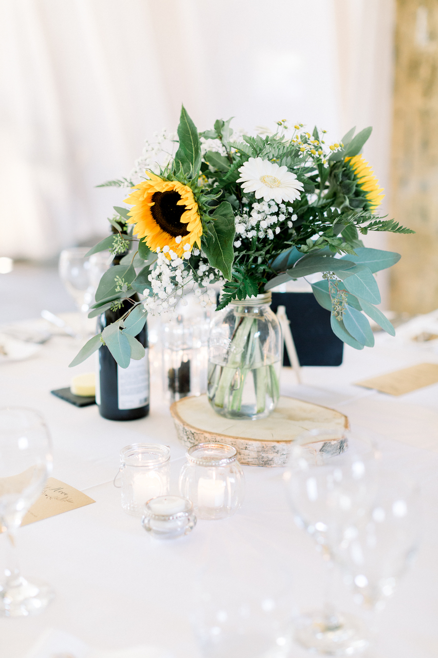 Louisa & Will's light and airy sunflower wedding at Lapstone Barn, with Hannah K Photography (26)