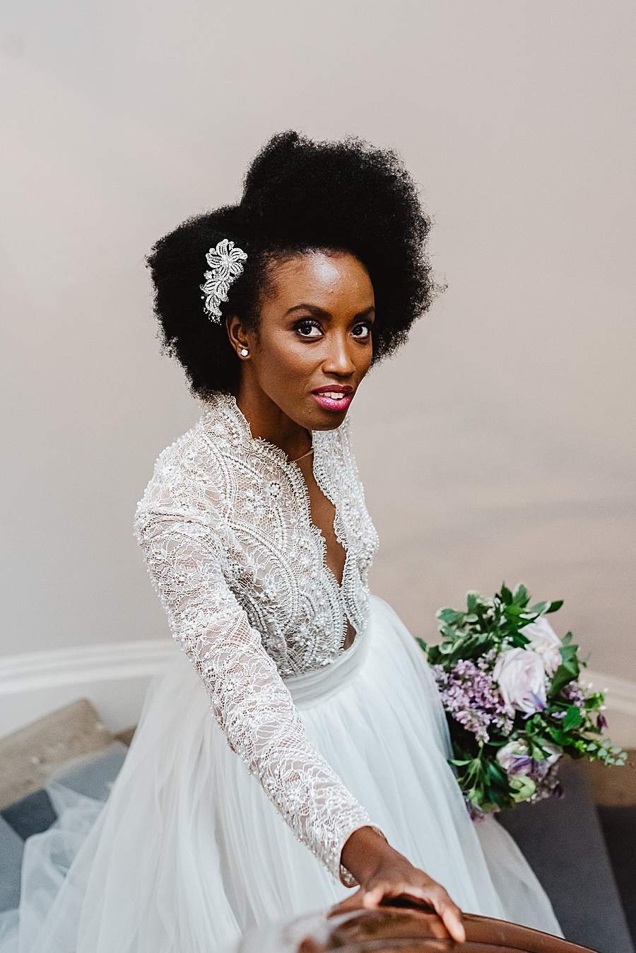 chic, contemporary London wedding style with amazing florals. Image credit Fiona Kelly Photography (43)