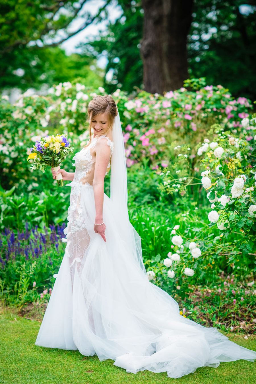 David and Valerie's gorgeous English garden wedding, with GK Photography (23)