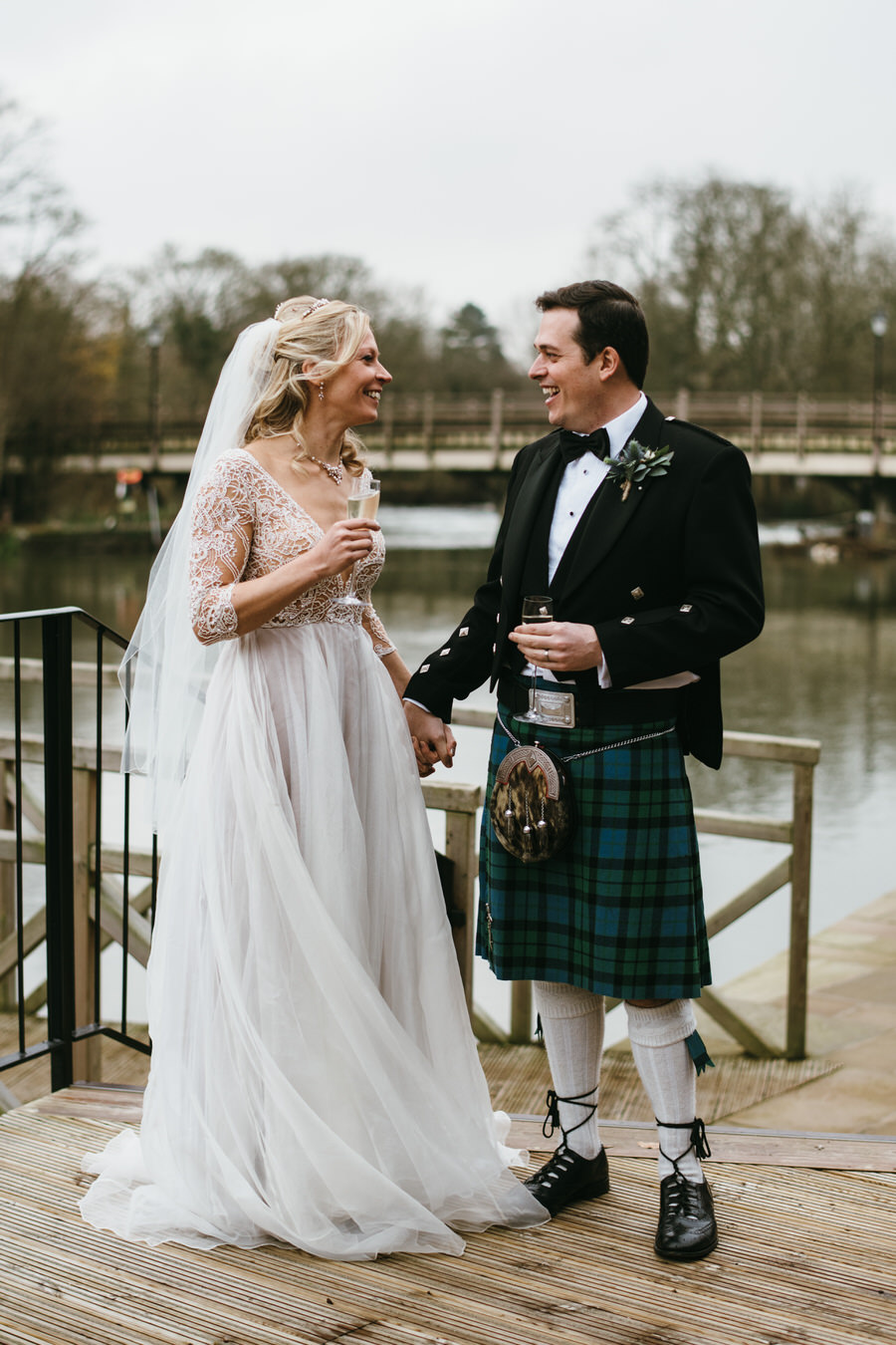 Vicky & Ali's stunning black tie NYE wedding on the Thames, with Simon Biffen Photography (29)
