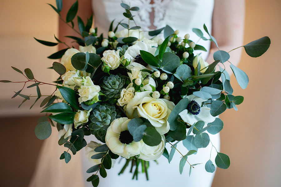 Anna & Kevin's chic modern wedding at Hyde House, with Katrina Matthews Photography (18)
