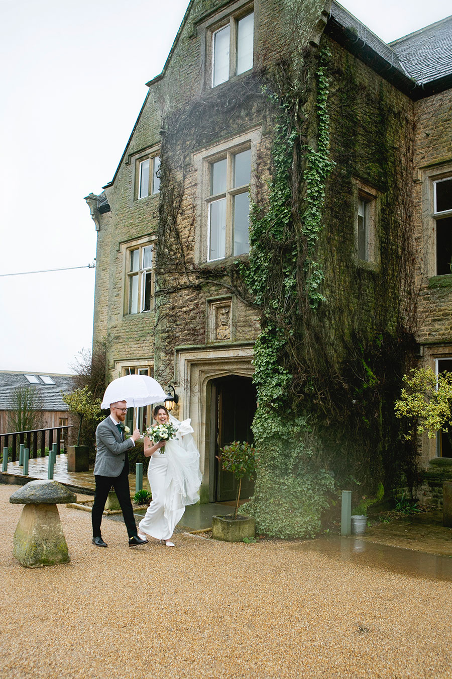 Anna & Kevin's chic modern wedding at Hyde House, with Katrina Matthews Photography (25)