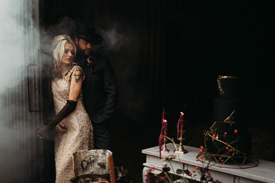 Sustainable and beautiful halloween wedding style, image credit Thyme Lane Photography (25)