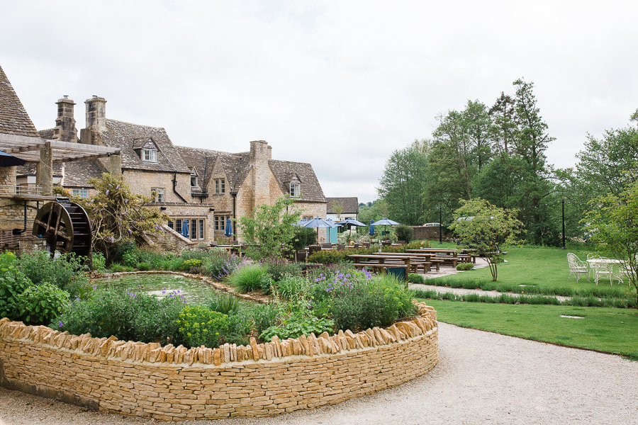 Katie & Laurie's elegant rustic Cotswolds wedding, with Red Maple Photography (19)