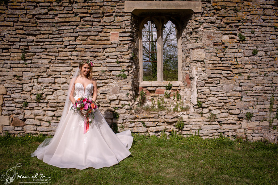 Fabulous spring colour for an Old Church Farm wedding! Photography credit Hannah Timm (29)