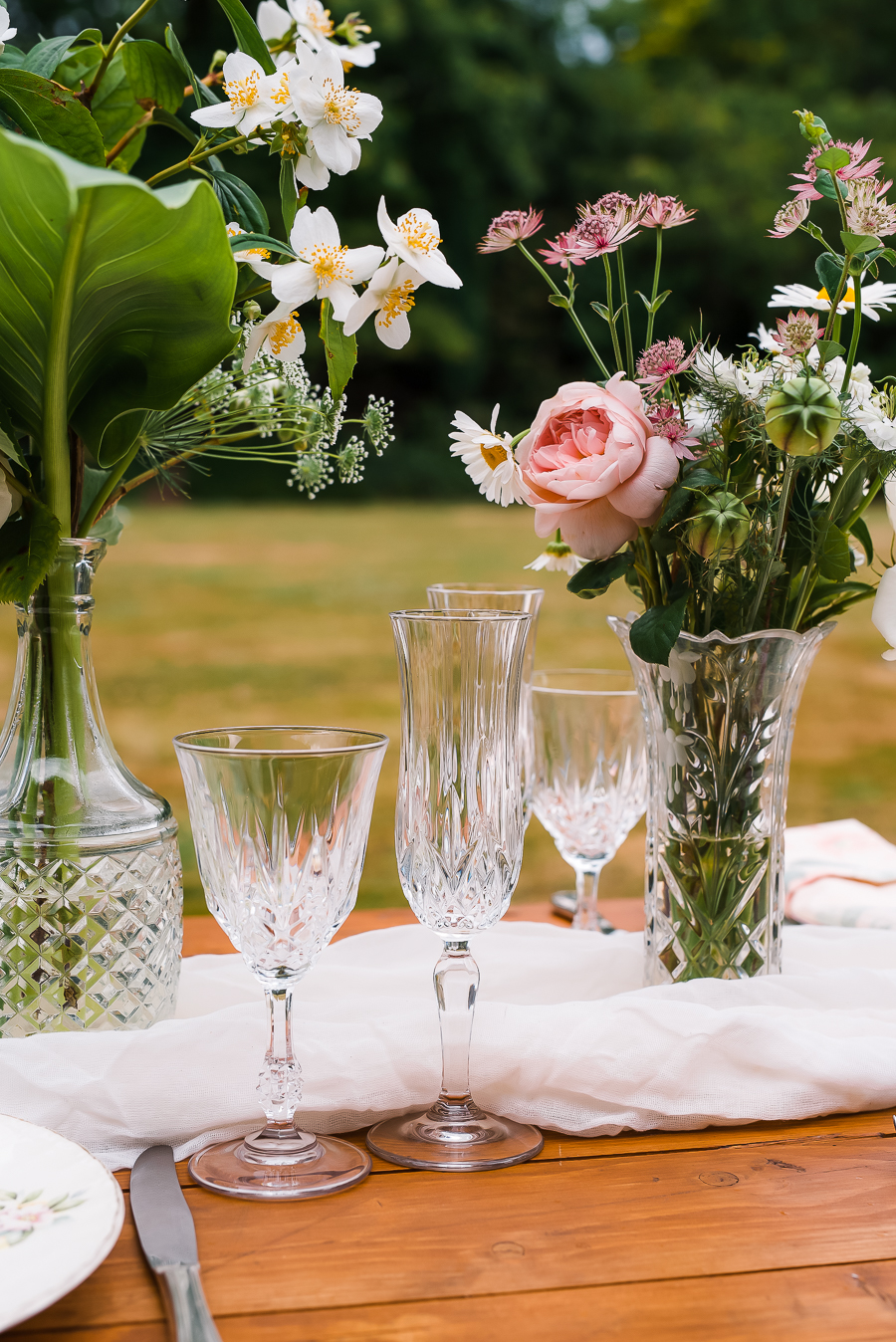 Summer vintage wedding styling inspiration, with Lauren Beth Photography (24)