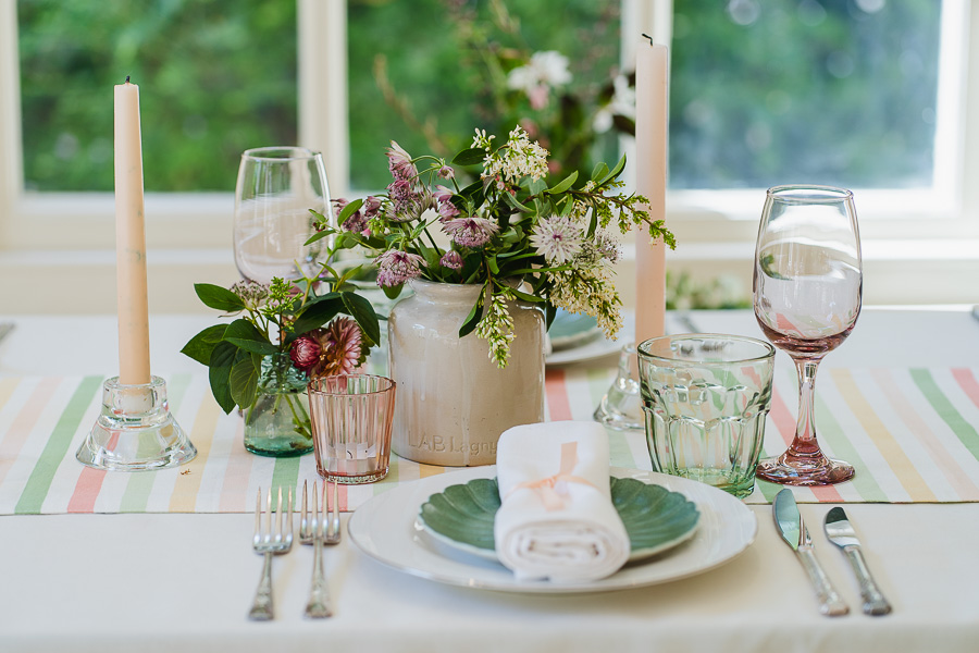 Sweet and simple citrus wedding style inspiration from the Temple of Minerva, photo credit Freya Steele Photography (19)