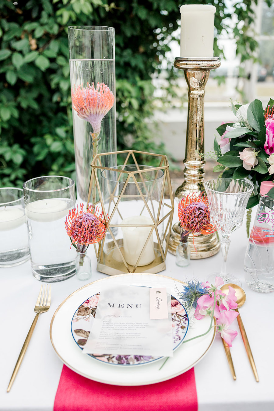 Modern intimate wedding styling inspiration from Slindon House, image credit Kelsie Scully (11)