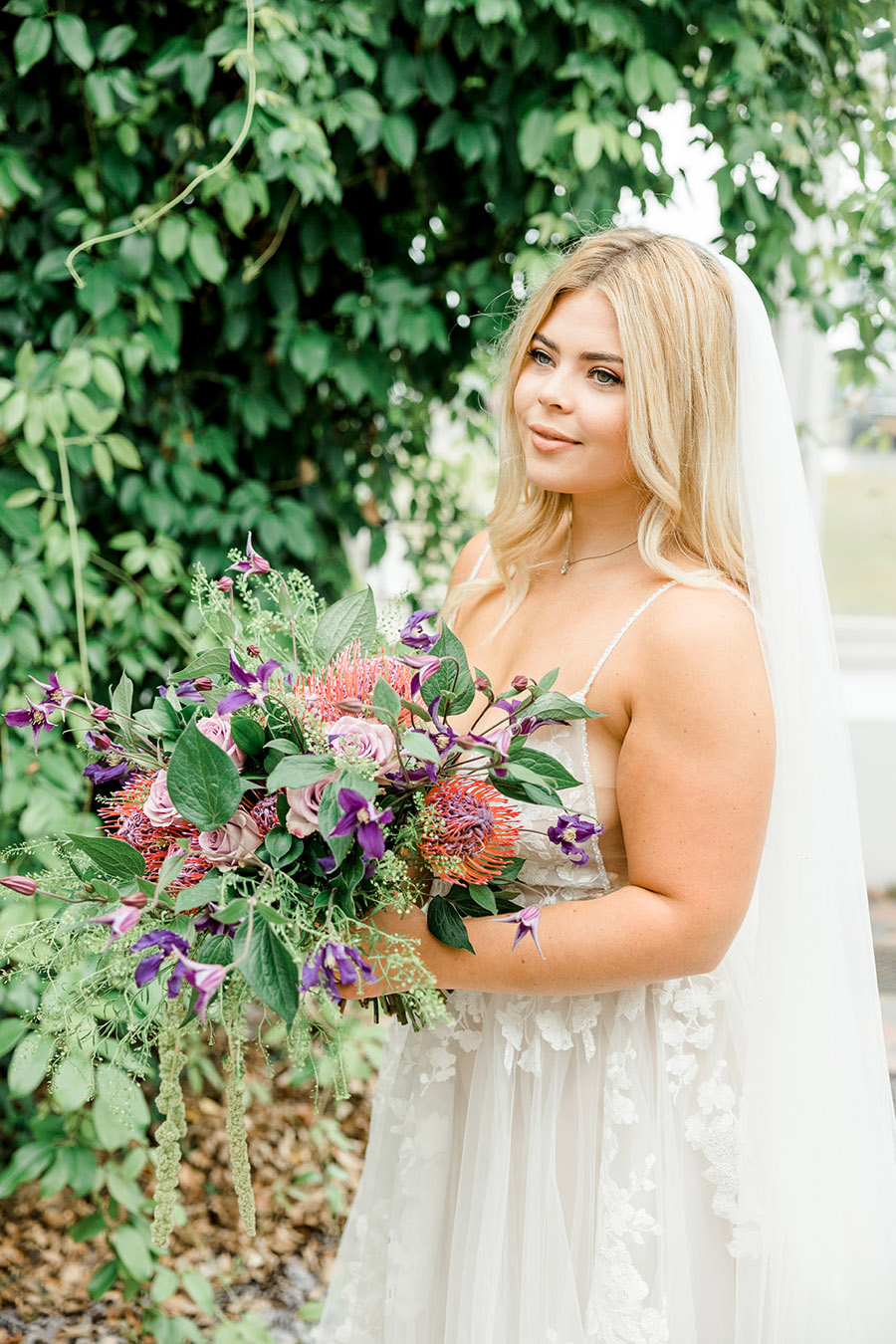 Modern intimate wedding styling inspiration from Slindon House, image credit Kelsie Scully (6)