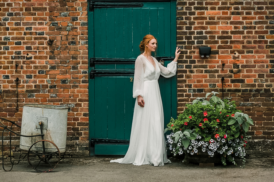 Beautiful wedding styling inspiration from The Gaddesden Estate in Hertfordshire (16)