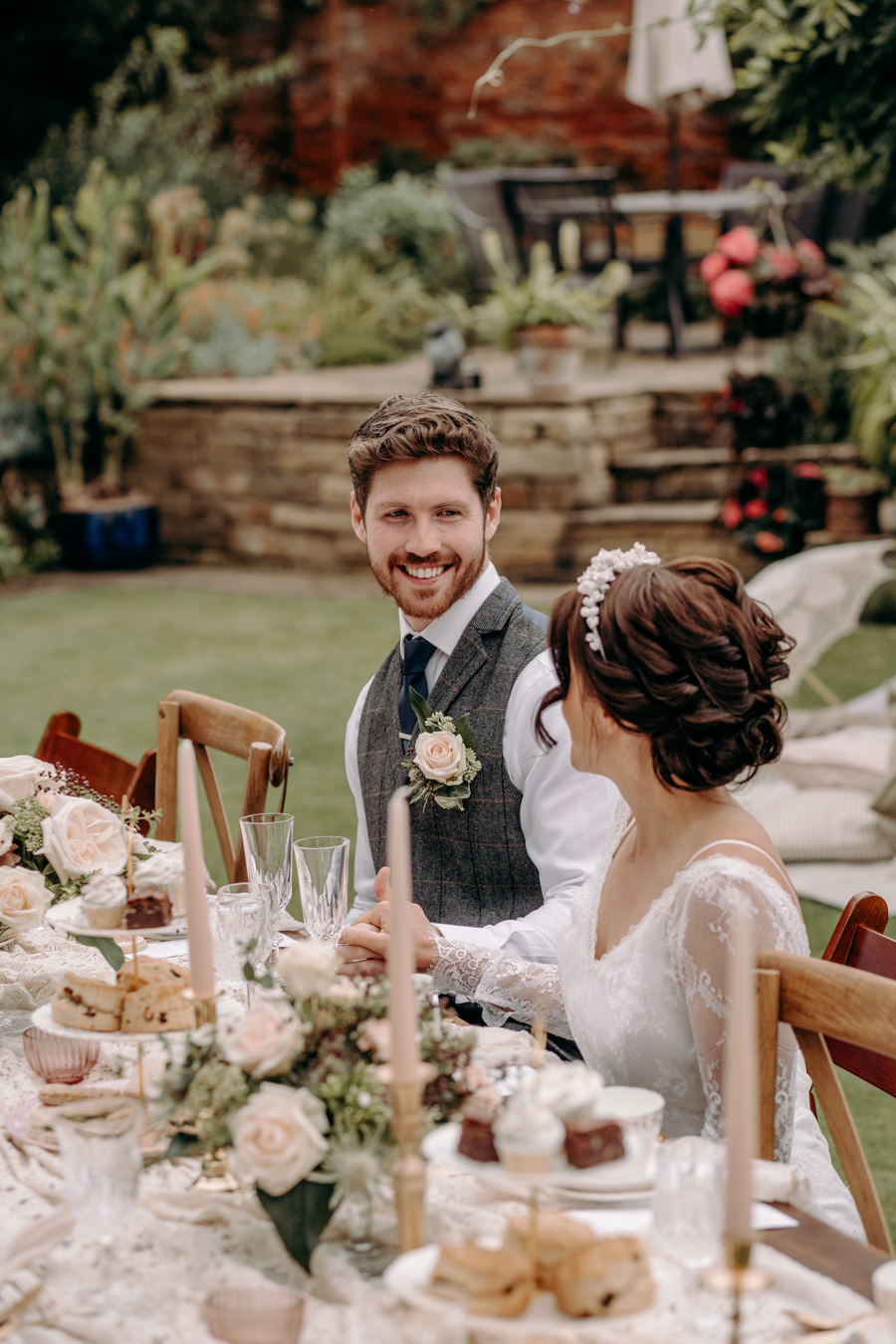 A vintage garden party wedding editorial from Derbyshire, with Willow and Rust, and images by ekr pictures (26)