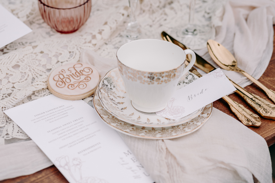 A vintage garden party wedding editorial from Derbyshire, with Willow and Rust, and images by ekr pictures (9)