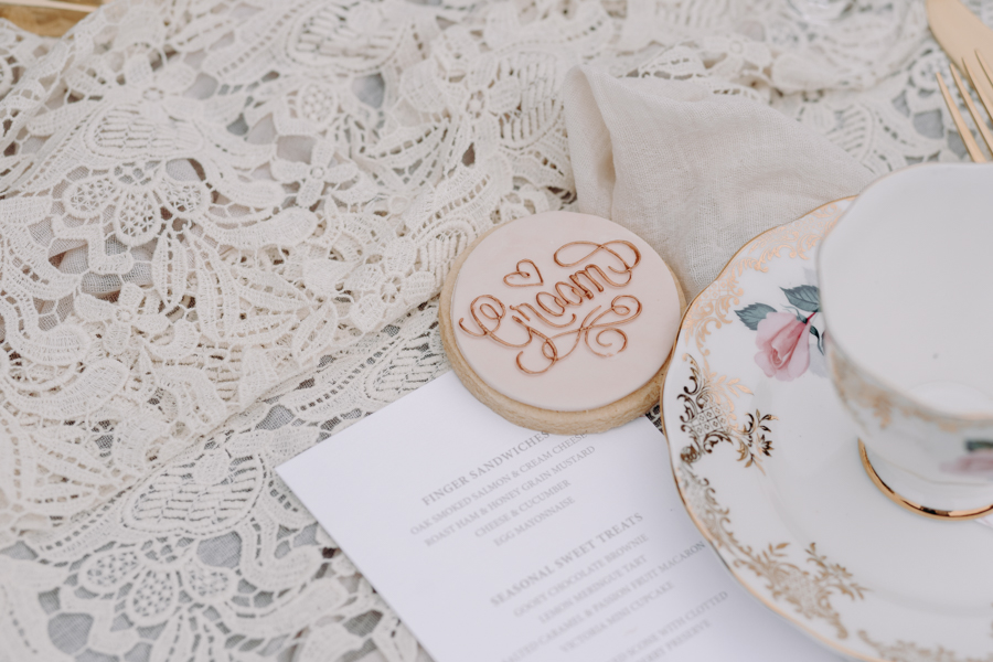 A vintage garden party wedding editorial from Derbyshire, with Willow and Rust, and images by ekr pictures (10)
