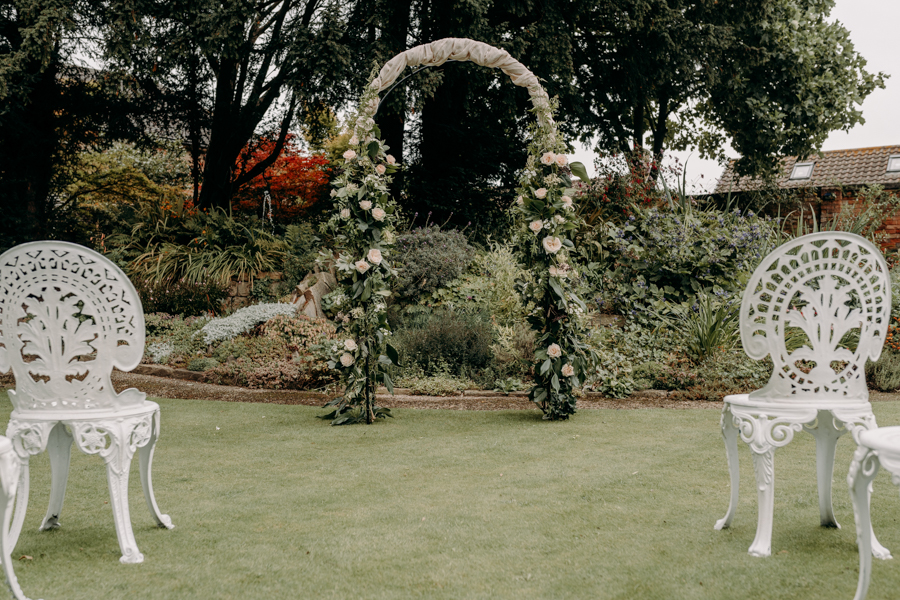 A vintage garden party wedding editorial from Derbyshire, with Willow and Rust, and images by ekr pictures (15)