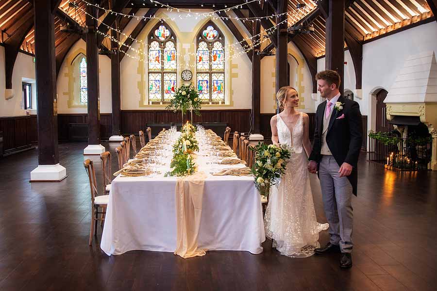 Elegant and timeless wedding styling at Bradfield College, with Lorna Richerby Photography (15)