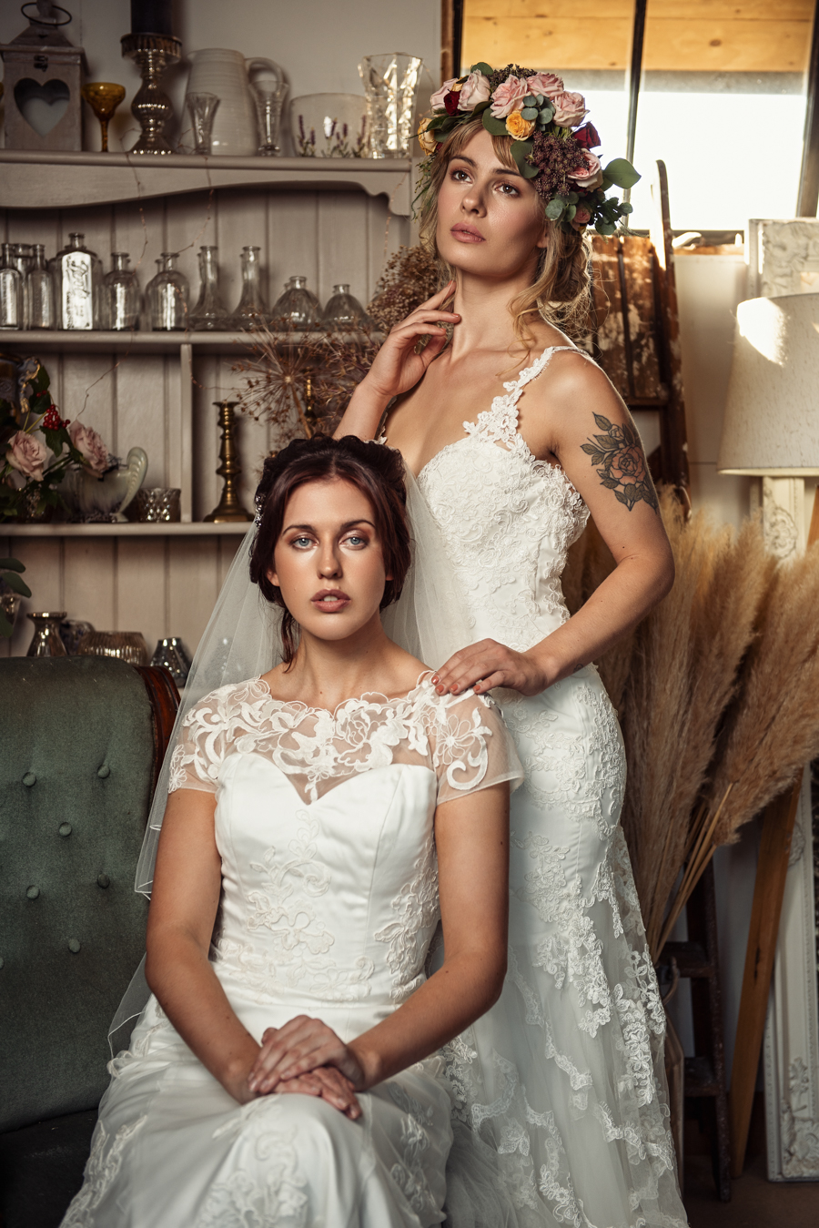 Victorian Modern Wedding style with Lifelike Photography and Vicki's Floral Design (23)