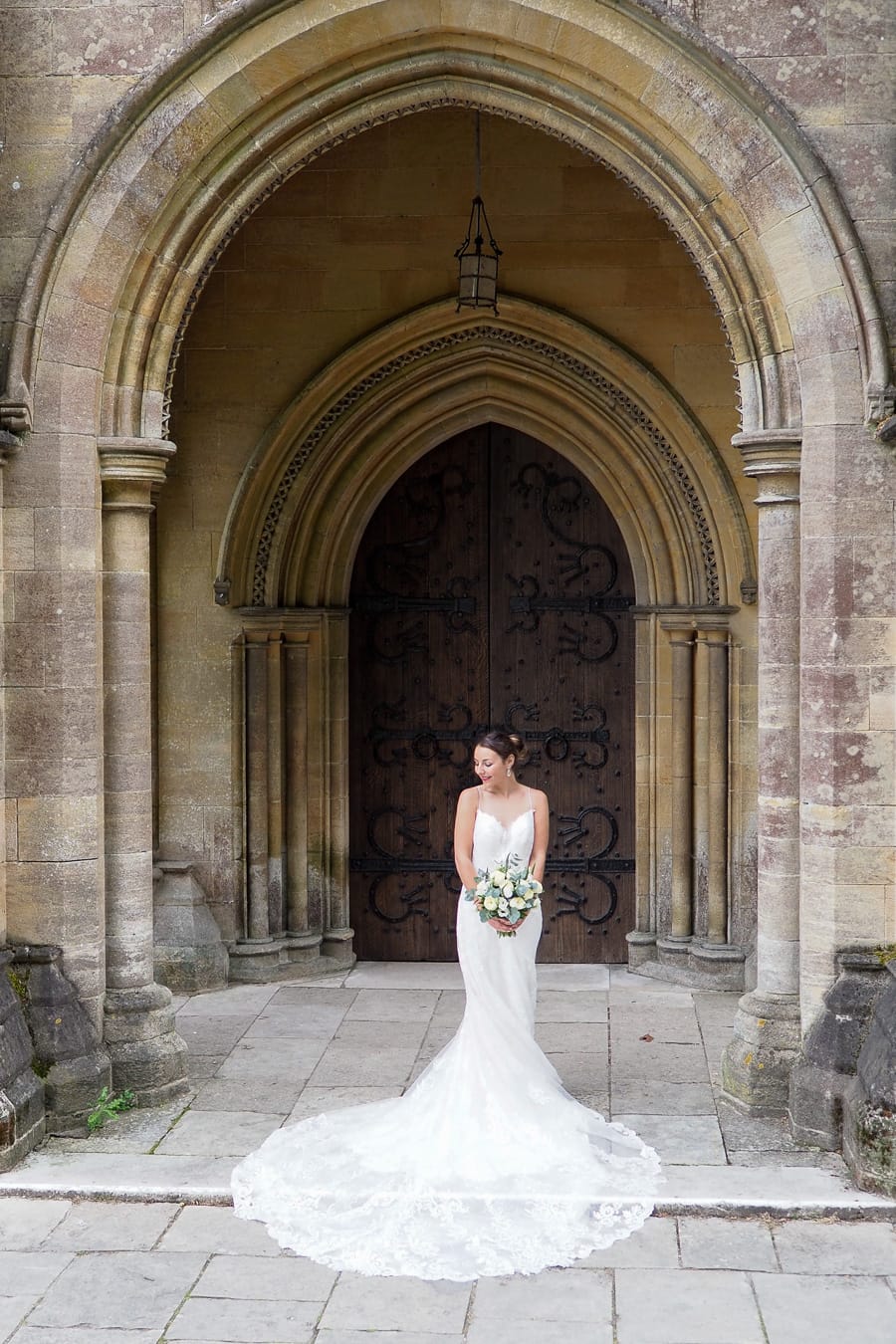 Romantic Romsey, olde worlde charm for a Hampshire wedding, with Dom Brenton Photography (7)