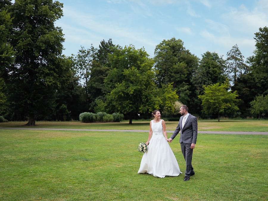 Romantic Romsey, olde worlde charm for a Hampshire wedding, with Dom Brenton Photography (28)