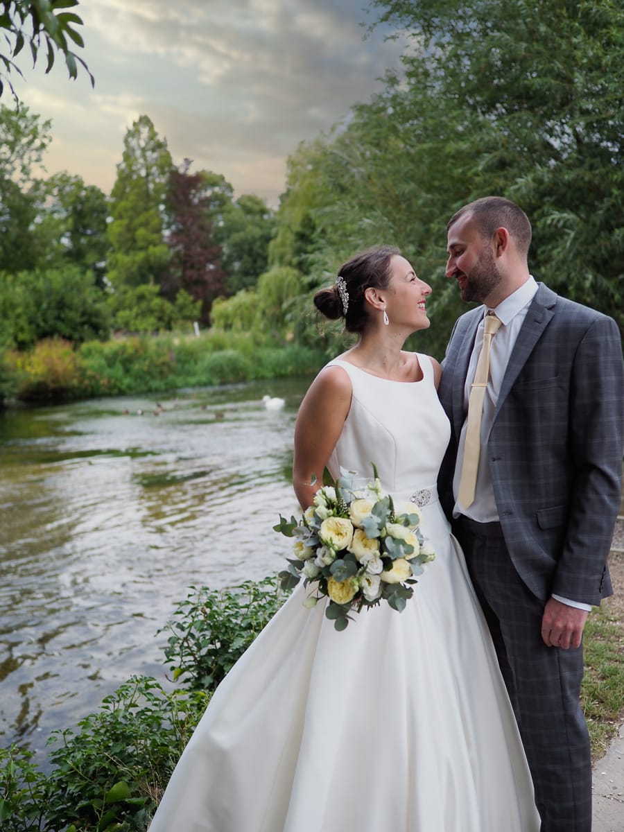 Romantic Romsey, olde worlde charm for a Hampshire wedding, with Dom Brenton Photography (19)