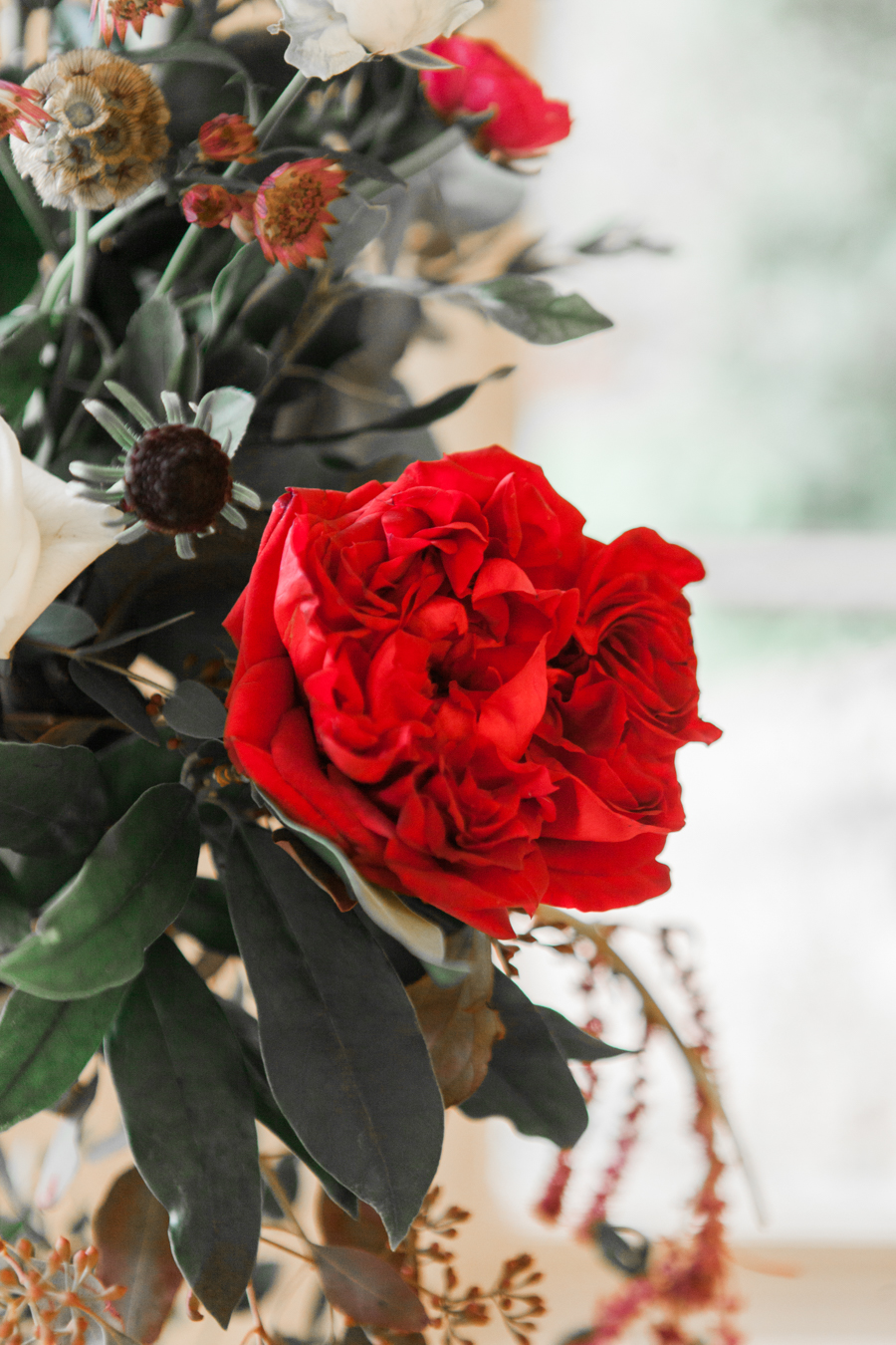 romantic red winter wedding inspiration, image credit Amanda Karen Photography