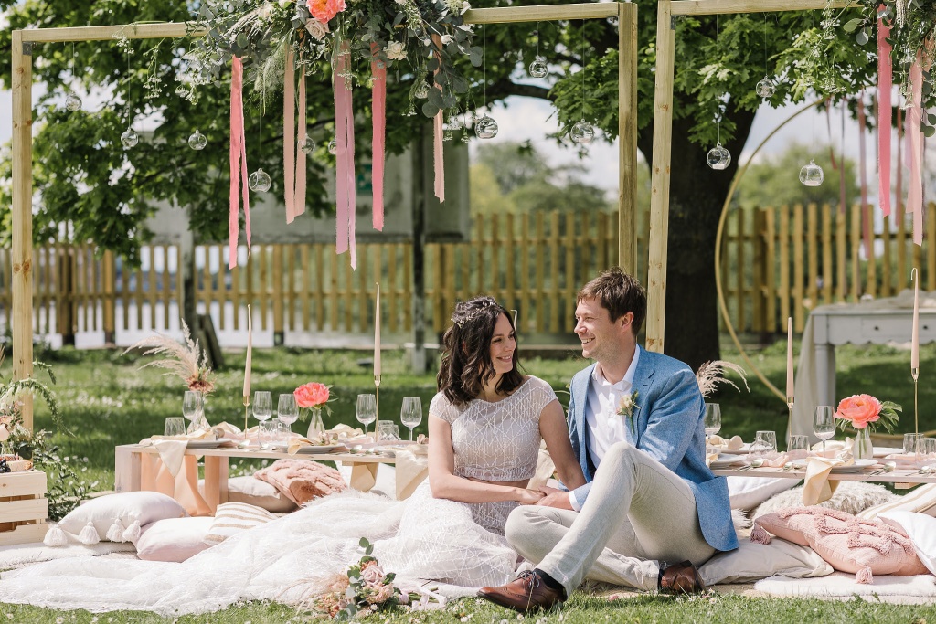Bride and Groom at Wedding Picnic by Danielle Smith Photography