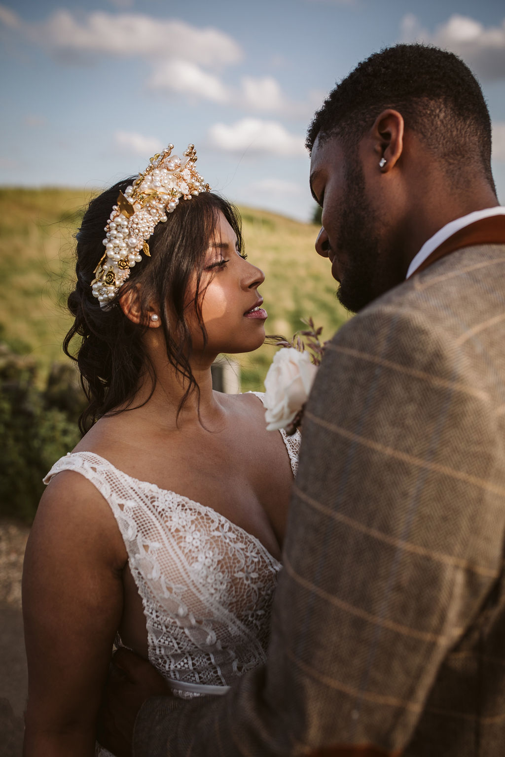 Peak District elopement inspiration captured by Hannah Brooke Photography