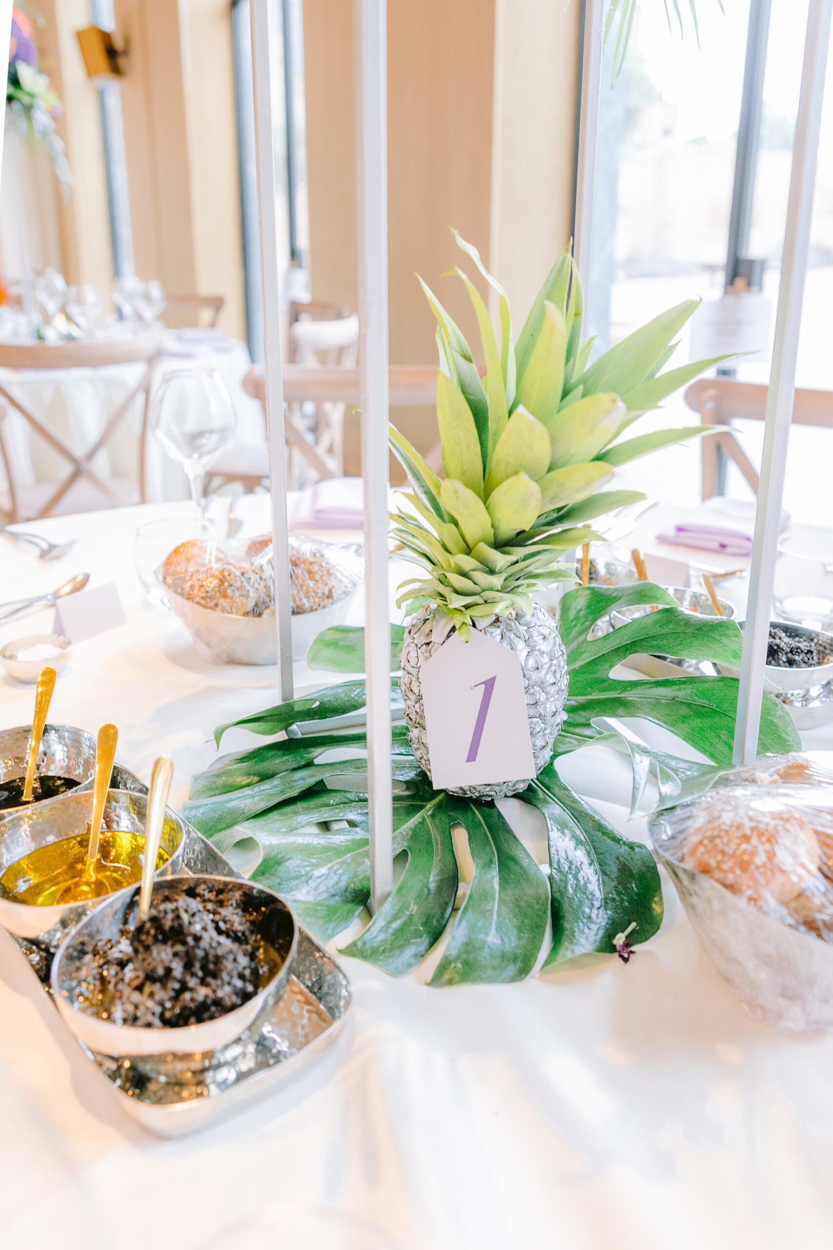 tropical wedding styling inspiration with Elegante by Michelle J. Photography credit Elsie Love