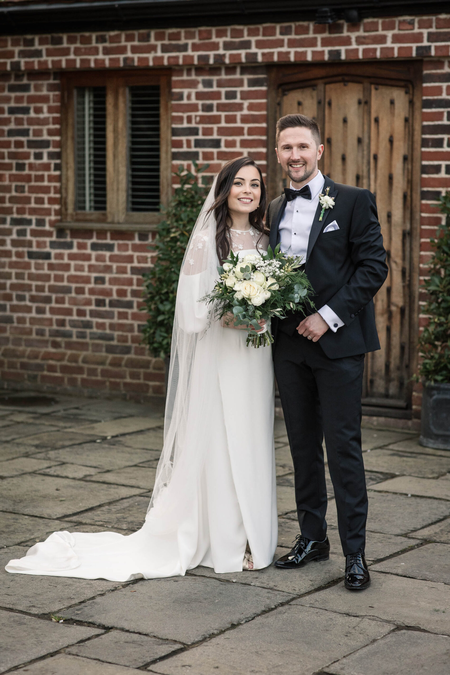 Ayron and Scott's wedding photos with amazing golden hour light and all the romance from Coltsfoot, with Becky Harley Photography