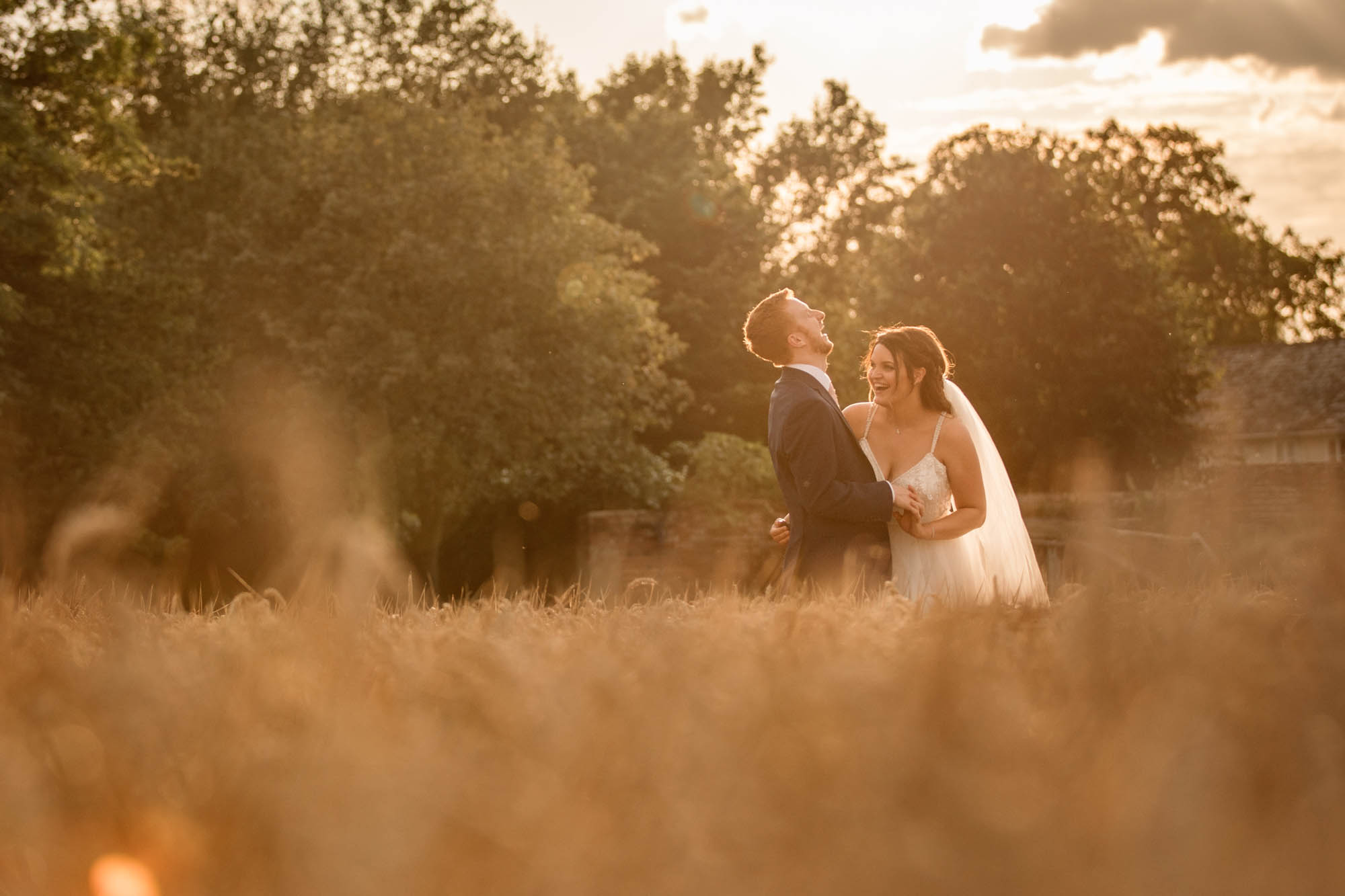 Golden hour wedding photography by Becky Harley in Hertfordshire. Couples bathed in golden light in beautiful surroundings on their wedding days.