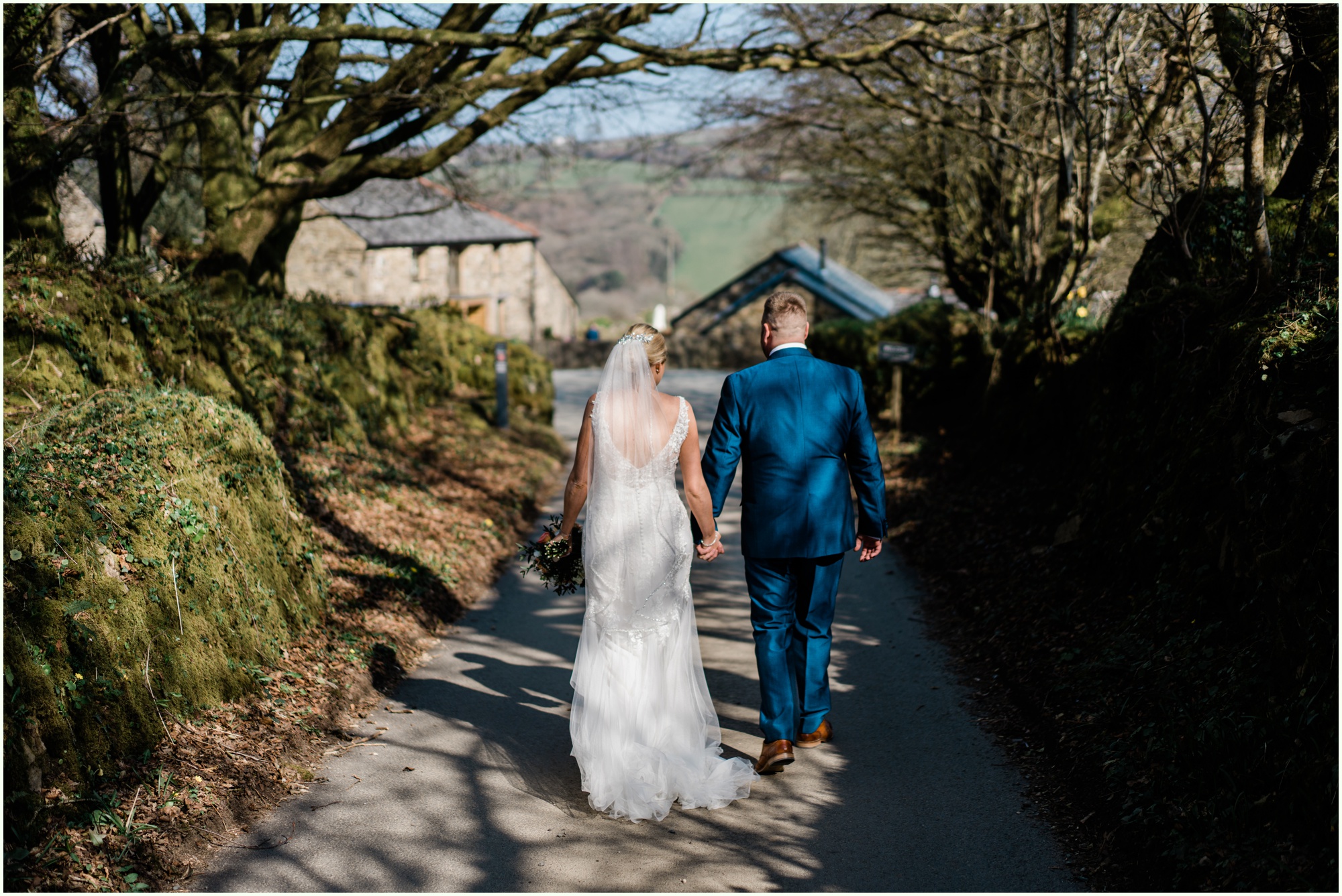 Frumoasă nuntă din Cornish în Trevenna Barns cu program de fotografie pentru tineri